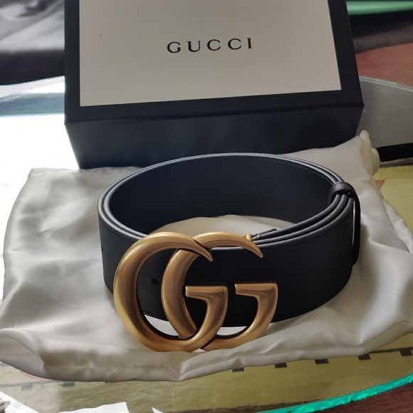 iconic gucci belt